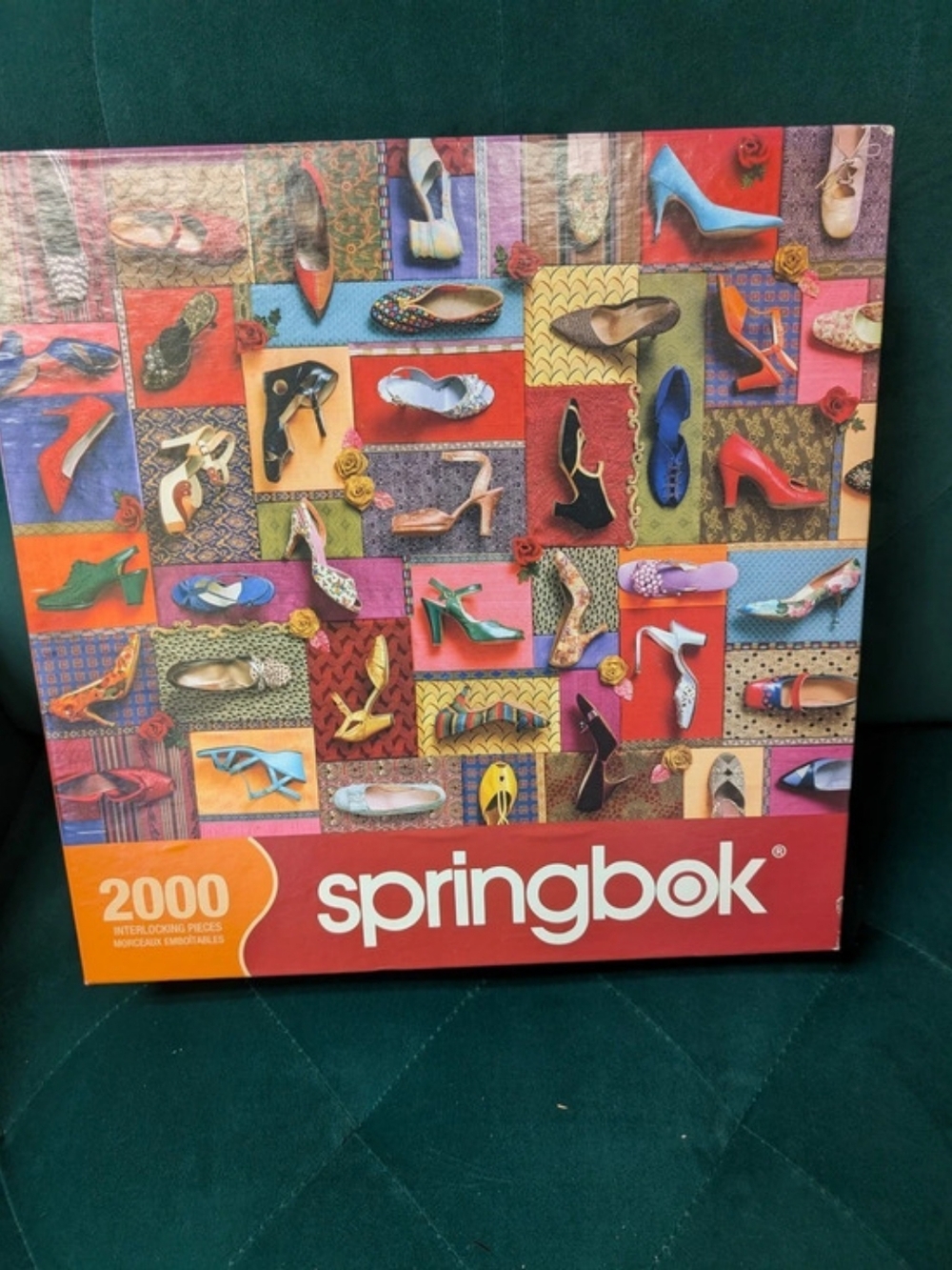 🧩Springbok Shoes! Shoes! Shoes! 2000 Piece Jigsaw Puzzle All Pieces Present